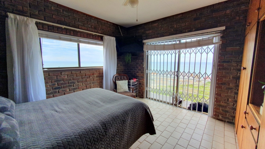 5 Bedroom Property for Sale in Dana Bay Western Cape